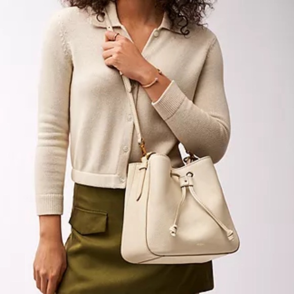 Fossil Tessa Bucket Crossbody Cream Leather Bucket Bag - Picture 2 of 16
